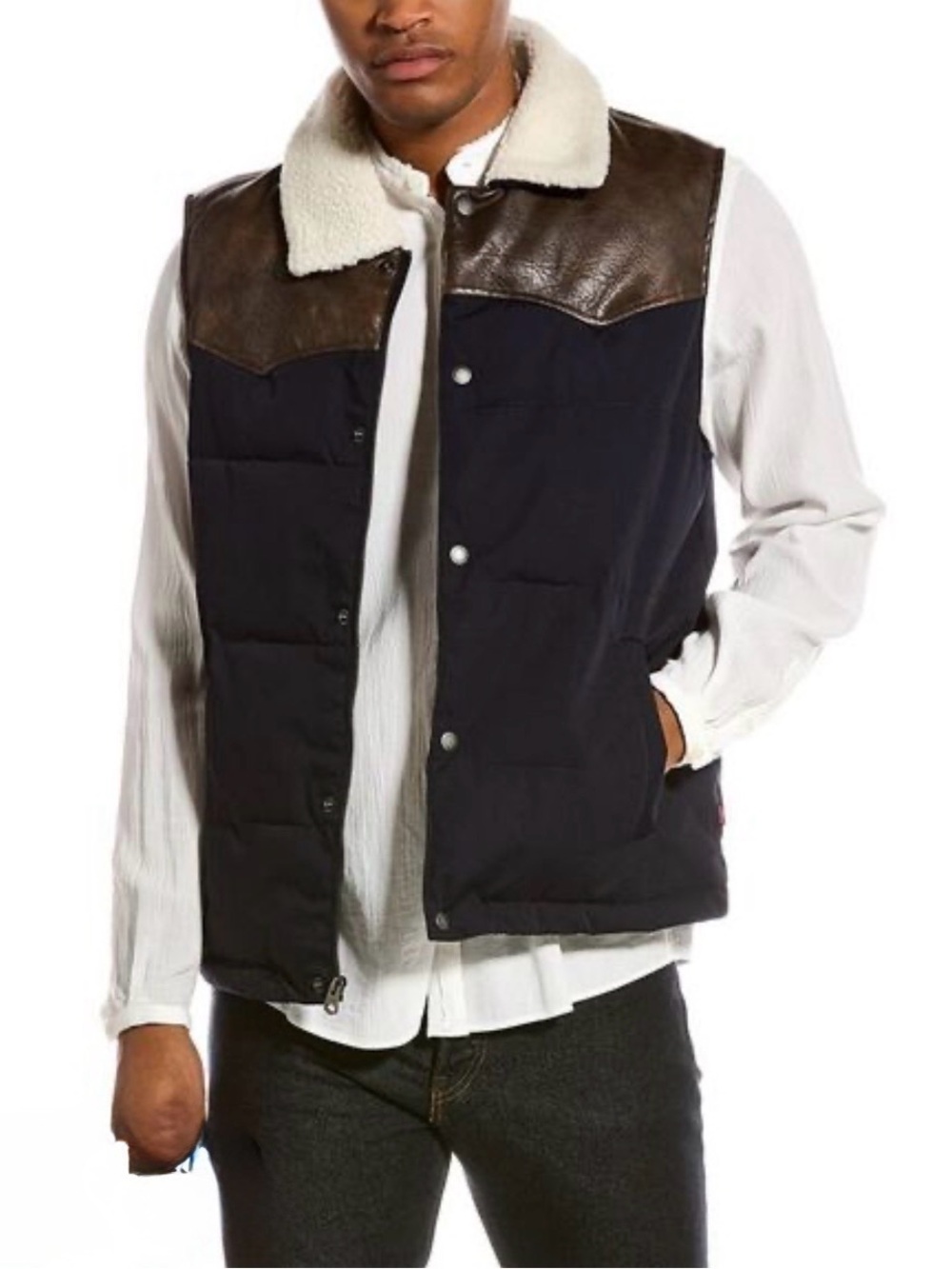Levi's Men’s Out West Mixed Media Puffer Vest Navy Blue Size Small casual travel